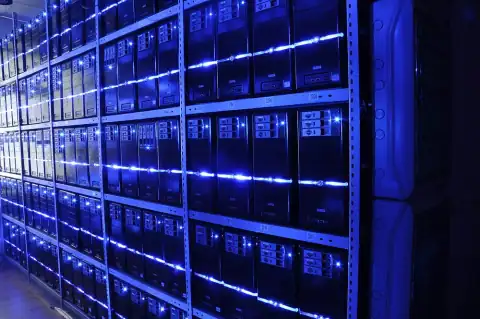 Servidores num centro de dados